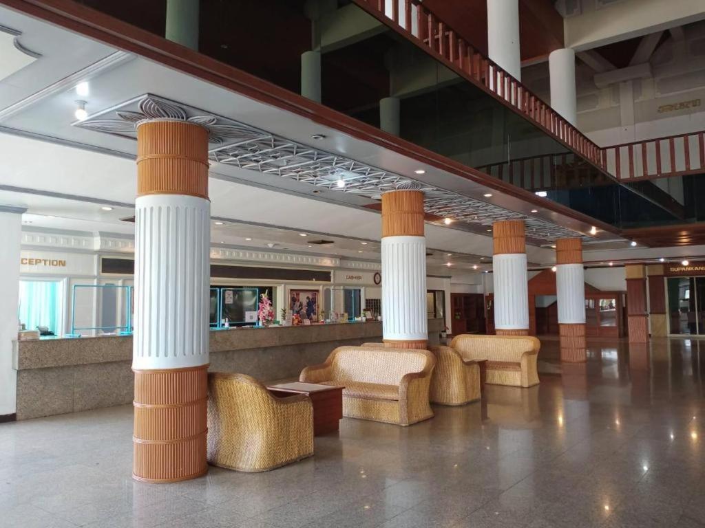 Pailyn Hotel Sukhothaï Extérieur photo